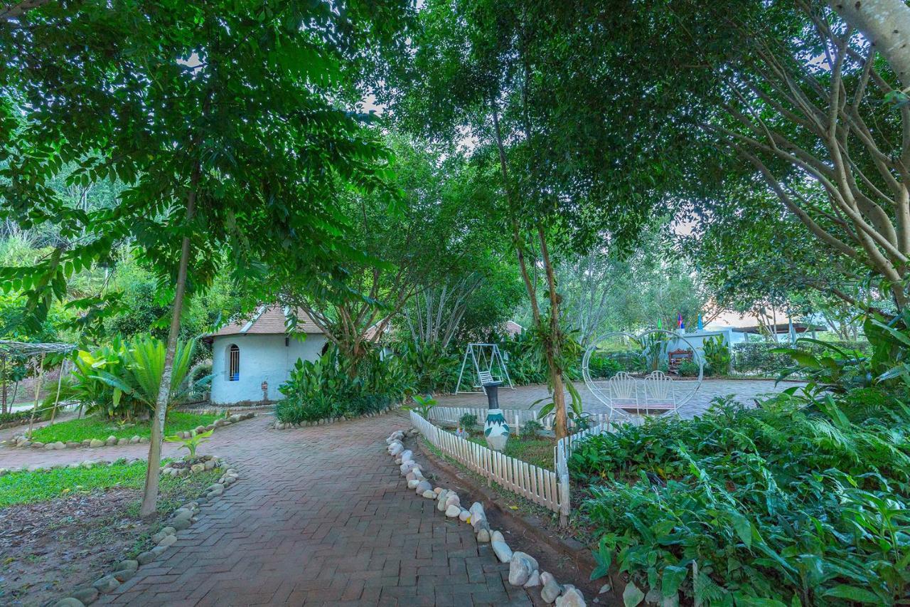 Pou Villa Luang Namtha Buitenkant foto